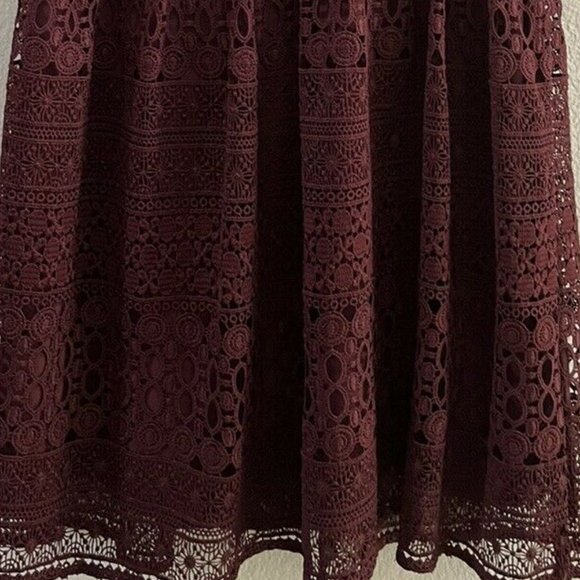 ABERCROMBIE & FITCH WINE BURGUNDY LACE CROCHET V-NECK SKATER DRESS SIZE 6 - NWT - Picture 7 of 9